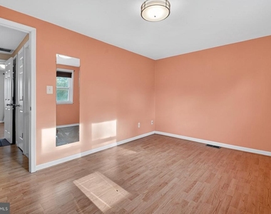 643 47th Street - Photo Thumbnail 19