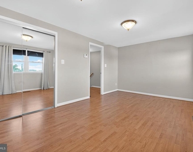 643 47th Street - Photo Thumbnail 23