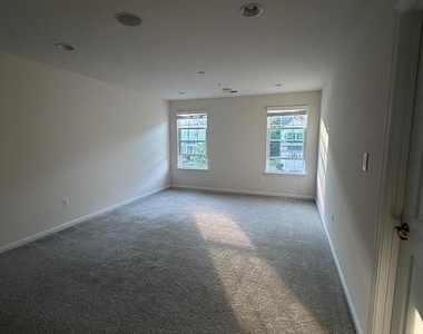 11543 Autumn Terrace Drive - Photo Thumbnail 17