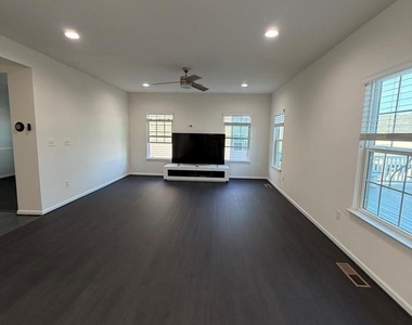 11543 Autumn Terrace Drive - Photo Thumbnail 6