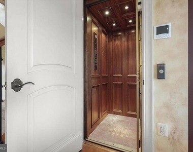 921 Valencia Court - Photo Thumbnail 26