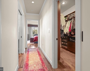 921 Valencia Court - Photo Thumbnail 38