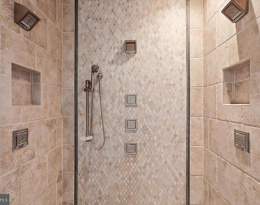921 Valencia Court - Photo Thumbnail 47