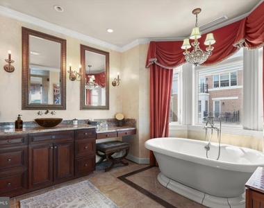 921 Valencia Court - Photo Thumbnail 41