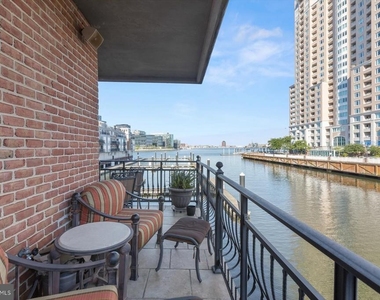 921 Valencia Court - Photo Thumbnail 24