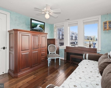 921 Valencia Court - Photo Thumbnail 60