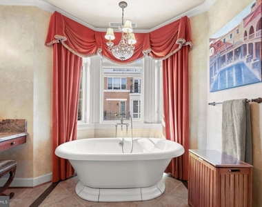 921 Valencia Court - Photo Thumbnail 42