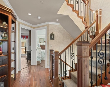 921 Valencia Court - Photo Thumbnail 54