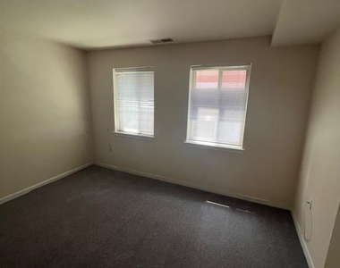 3 Andrew Place - Photo Thumbnail 10
