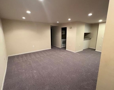 3 Andrew Place - Photo Thumbnail 2