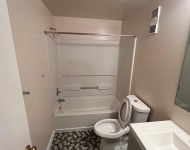 3 Andrew Place - Photo Thumbnail 9