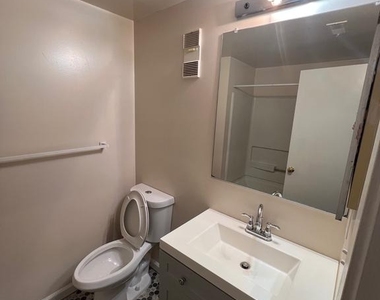3 Andrew Place - Photo Thumbnail 12