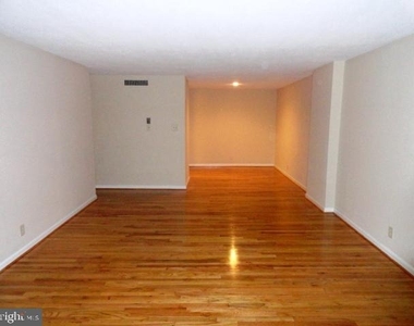 1101 St Paul Street - Photo Thumbnail 2