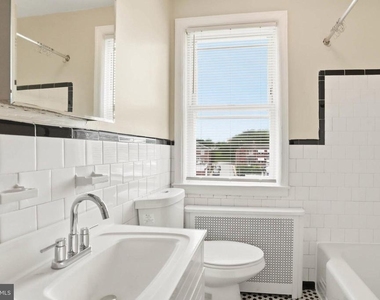 3116 Leighton Avenue - Photo Thumbnail 9