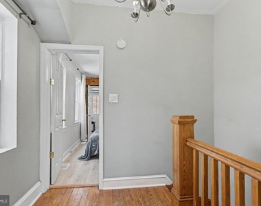 14 Poultney Street - Photo Thumbnail 19