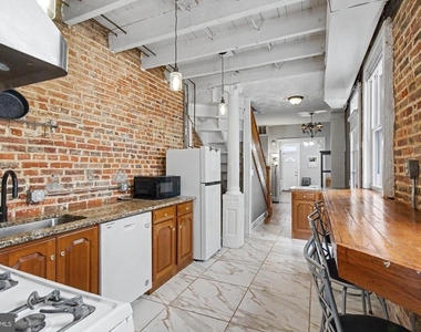 14 Poultney Street - Photo Thumbnail 12