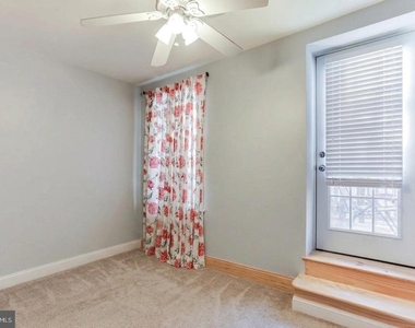 814 S Clinton Street S - Photo Thumbnail 38