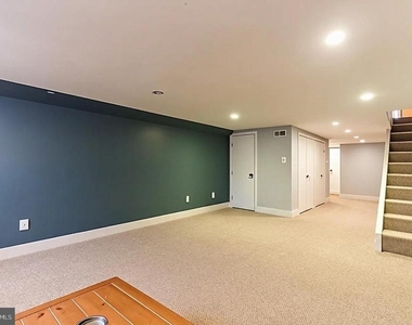 814 S Clinton Street S - Photo Thumbnail 22