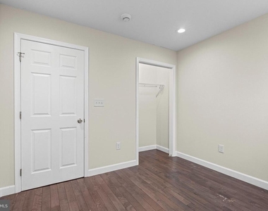713 N Duncan Street - Photo Thumbnail 5