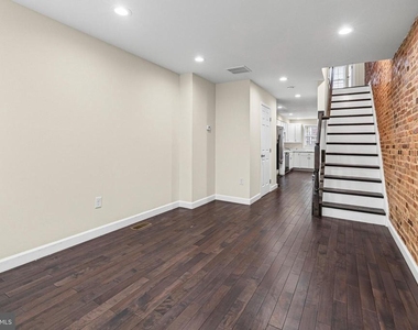 713 N Duncan Street - Photo Thumbnail 15