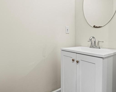 713 N Duncan Street - Photo Thumbnail 20