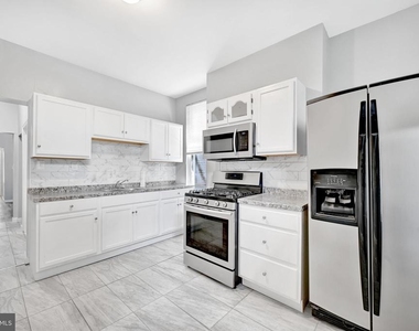 319 E 22nd Street - Photo Thumbnail 3