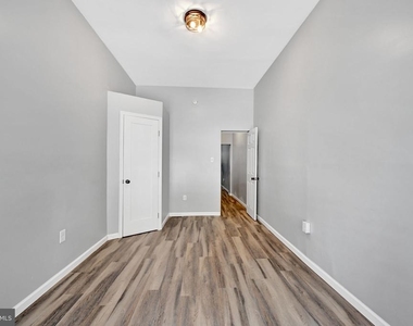 319 E 22nd Street - Photo Thumbnail 14