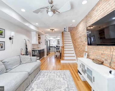 724 S Curley Street - Photo Thumbnail 2