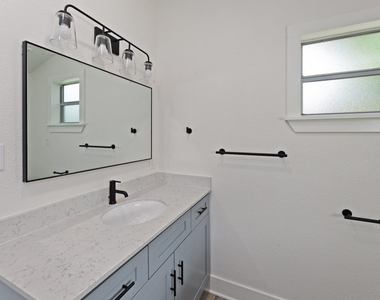 2208 Santa Rita St - Photo Thumbnail 16