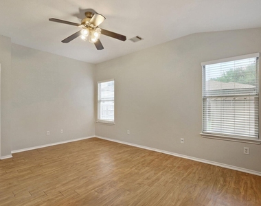 1506 Campanella Cv - Photo Thumbnail 13
