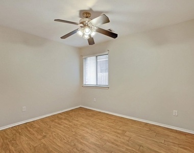 1506 Campanella Cv - Photo Thumbnail 18