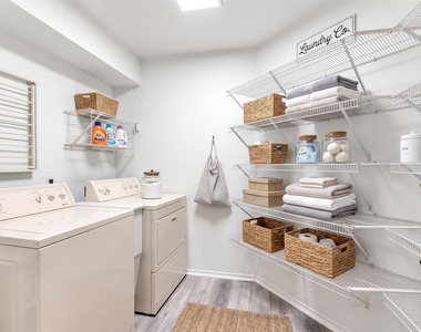 3438 Flowstone Ln - Photo Thumbnail 36