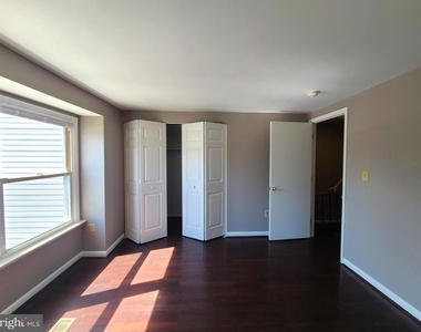 8401 Pioneer Drive - Photo Thumbnail 13
