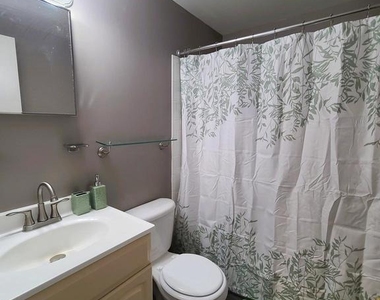 8401 Pioneer Drive - Photo Thumbnail 14