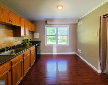 8401 Pioneer Drive - Photo Thumbnail 7