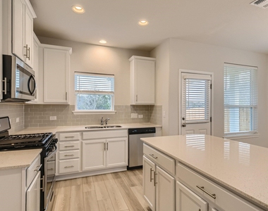 11200 El Capitan Dr - Photo Thumbnail 10