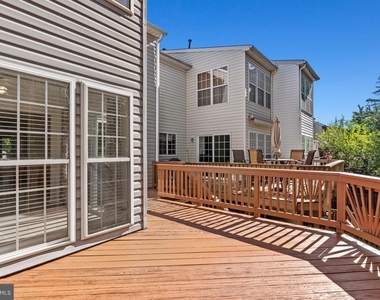 217 Miles River Court - Photo Thumbnail 20