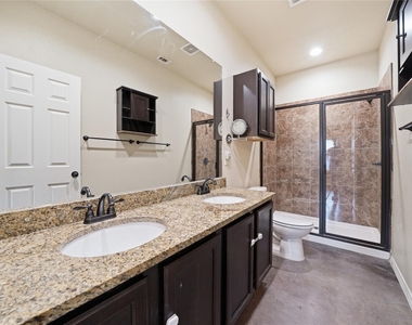 533 Jack Rabbit Ln - Photo Thumbnail 24