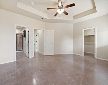 533 Jack Rabbit Ln - Photo Thumbnail 22
