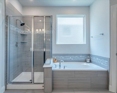 212 Sierra Blanca Rd - Photo Thumbnail 17