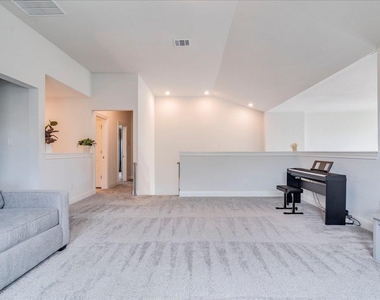 212 Sierra Blanca Rd - Photo Thumbnail 23