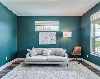 212 Sierra Blanca Rd - Photo Thumbnail 18