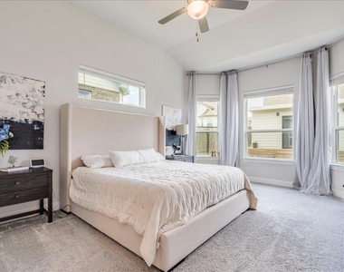 212 Sierra Blanca Rd - Photo Thumbnail 13