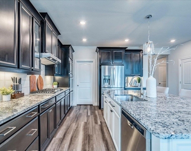 212 Sierra Blanca Rd - Photo Thumbnail 7