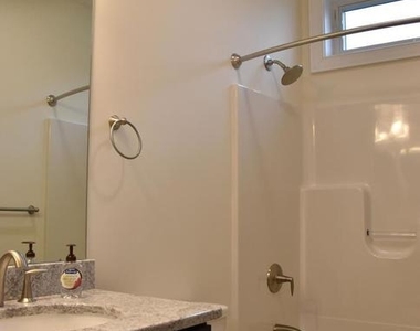 416 Seagull Drive - Photo Thumbnail 7