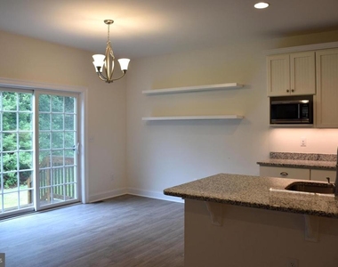 416 Seagull Drive - Photo Thumbnail 4