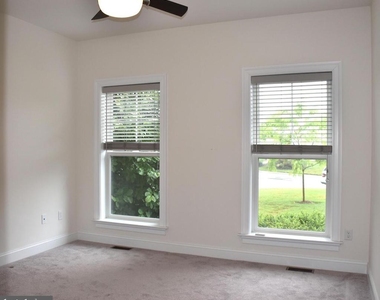 416 Seagull Drive - Photo Thumbnail 6