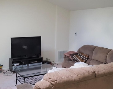 317 Lenape Way - Photo Thumbnail 18