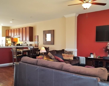 317 Lenape Way - Photo Thumbnail 10