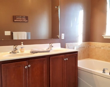 317 Lenape Way - Photo Thumbnail 12